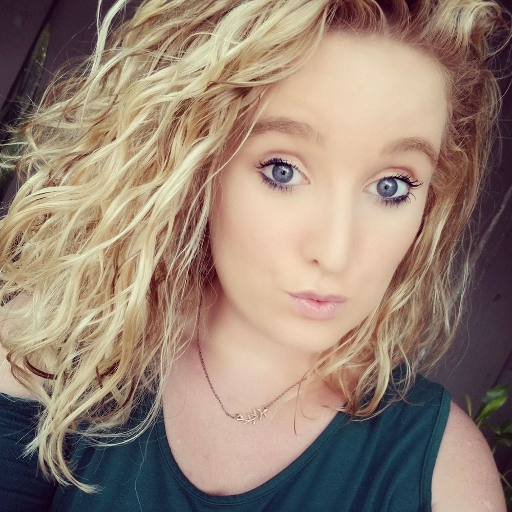 Meet your Posher, Alysha